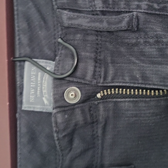 like new cargo Capri pants with elastic bottoms - Picture 4 of 7